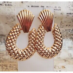 Textured Dangling Pineapple and Fan Pierced Earrings